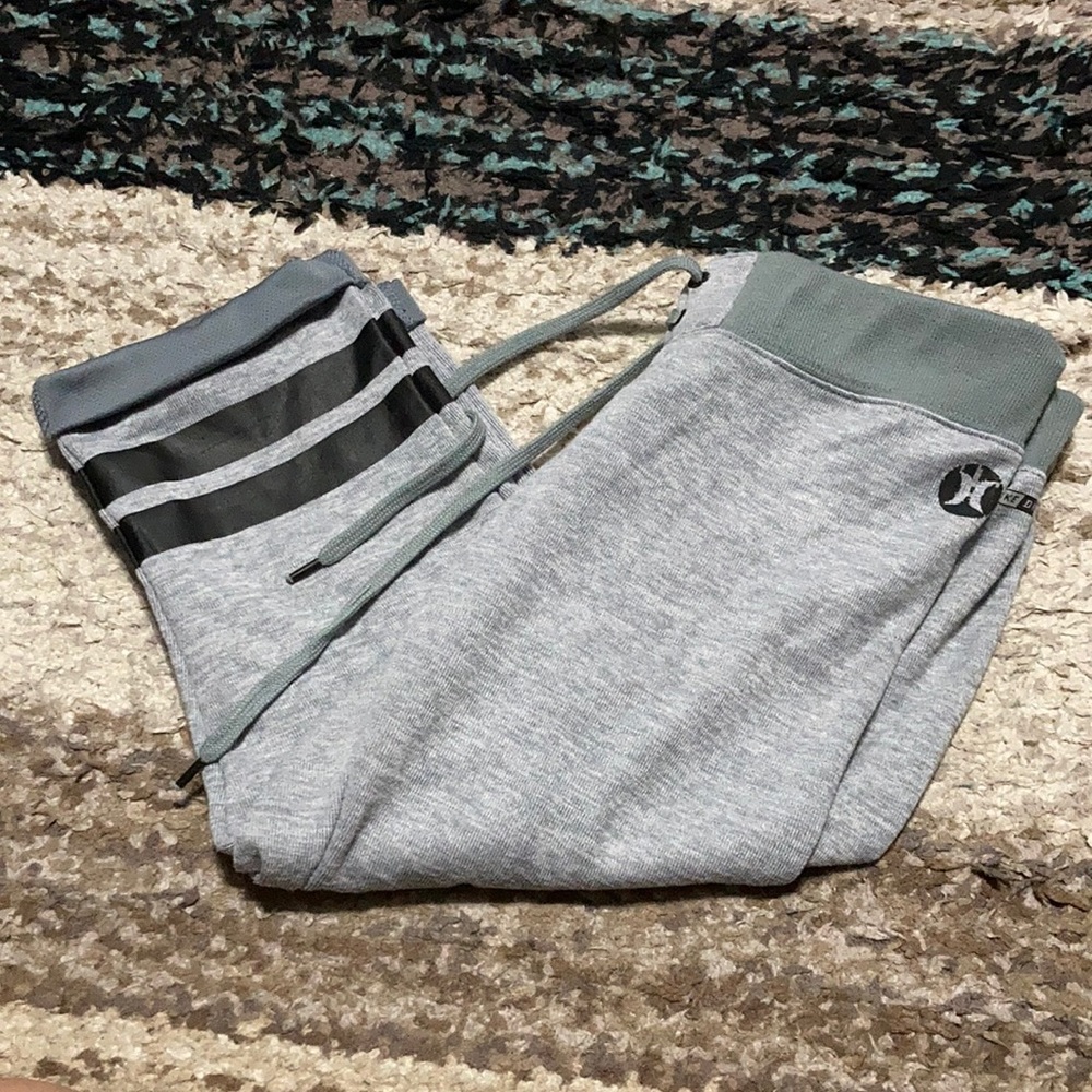 Hurley Capris